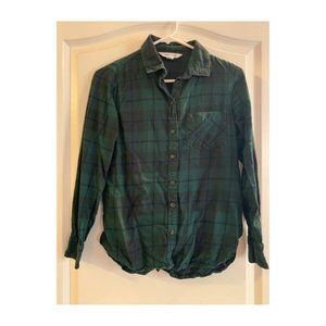 Old Navy long sleeve flannel button down